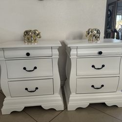 Night Stands ( 2 )