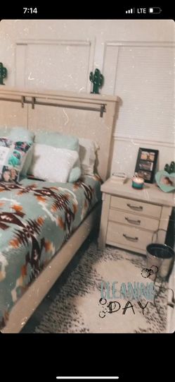 Cal King Bedroom Set