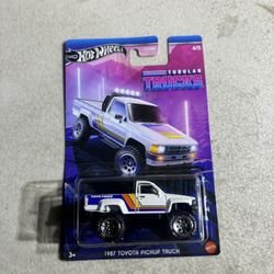 HOT WHEELS WHITE 1987 TOYOTA PICKUP TRUCK 2024 TUBULAR TRUCKS S&H IN BOX