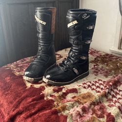 Size 11 Answer Boots