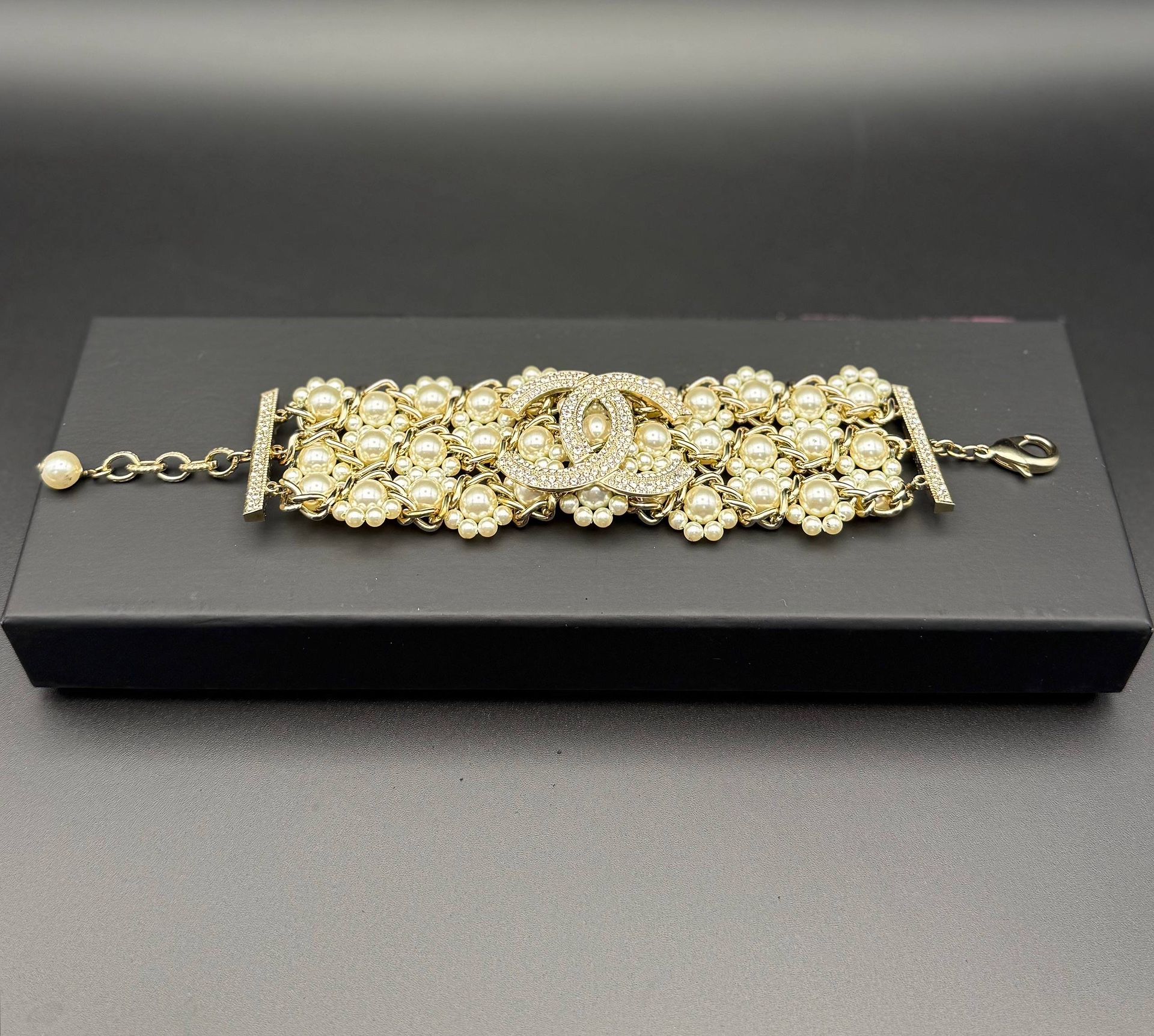 Authentic Chanel Large Golden Pearl & Strass Bracelet box & tag