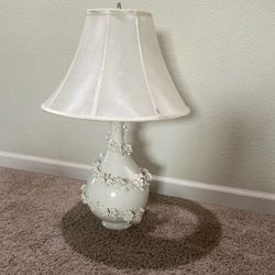 Lamp With Floral Details 