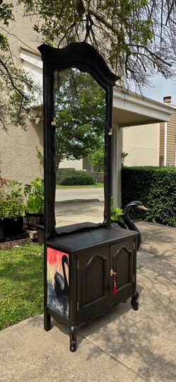 Stunning & Unique 🦢 French Provincial Mirrored Hall Tree / Vanity/Entryway/ Hallway W/ storage & Key