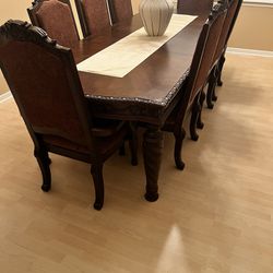 Northshore 8 Piece Dining Room Table