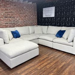 Delivery Available Thomasville light gray sectional sofa couch