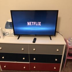 32 inch smart TV with remote