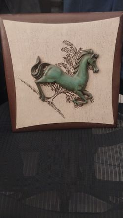 14"X14" BERWOOD 3D HORSE