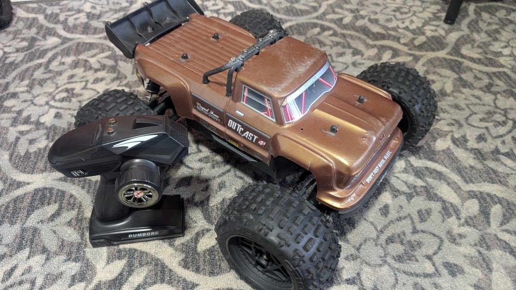 Arrma Outcast 4s
