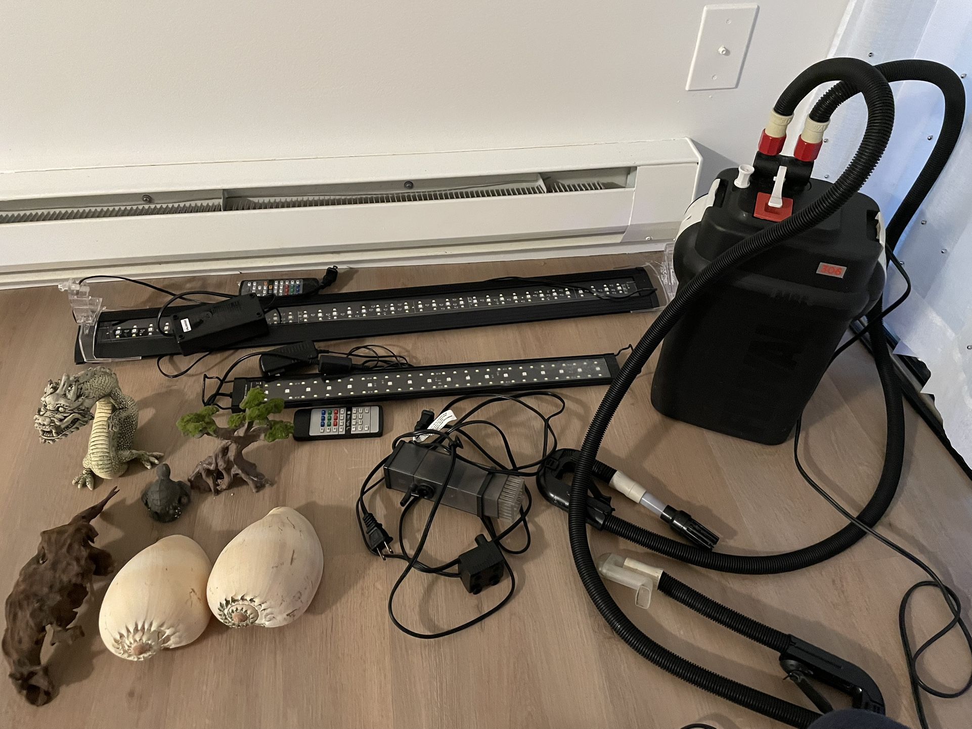 Aquarium Filter And Light