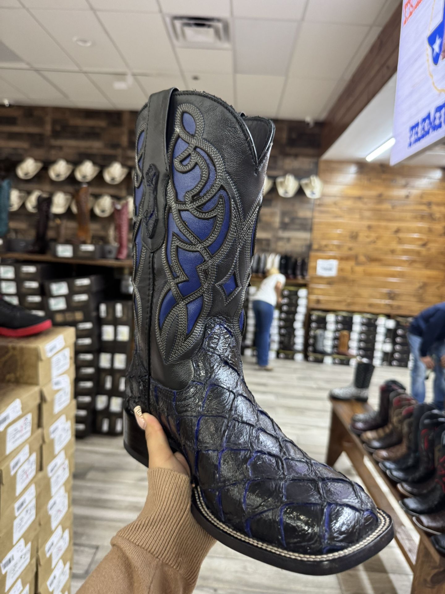 piraruco black/blue boot