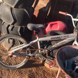 mongoose bike. $40