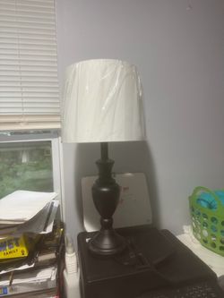 Table lamp