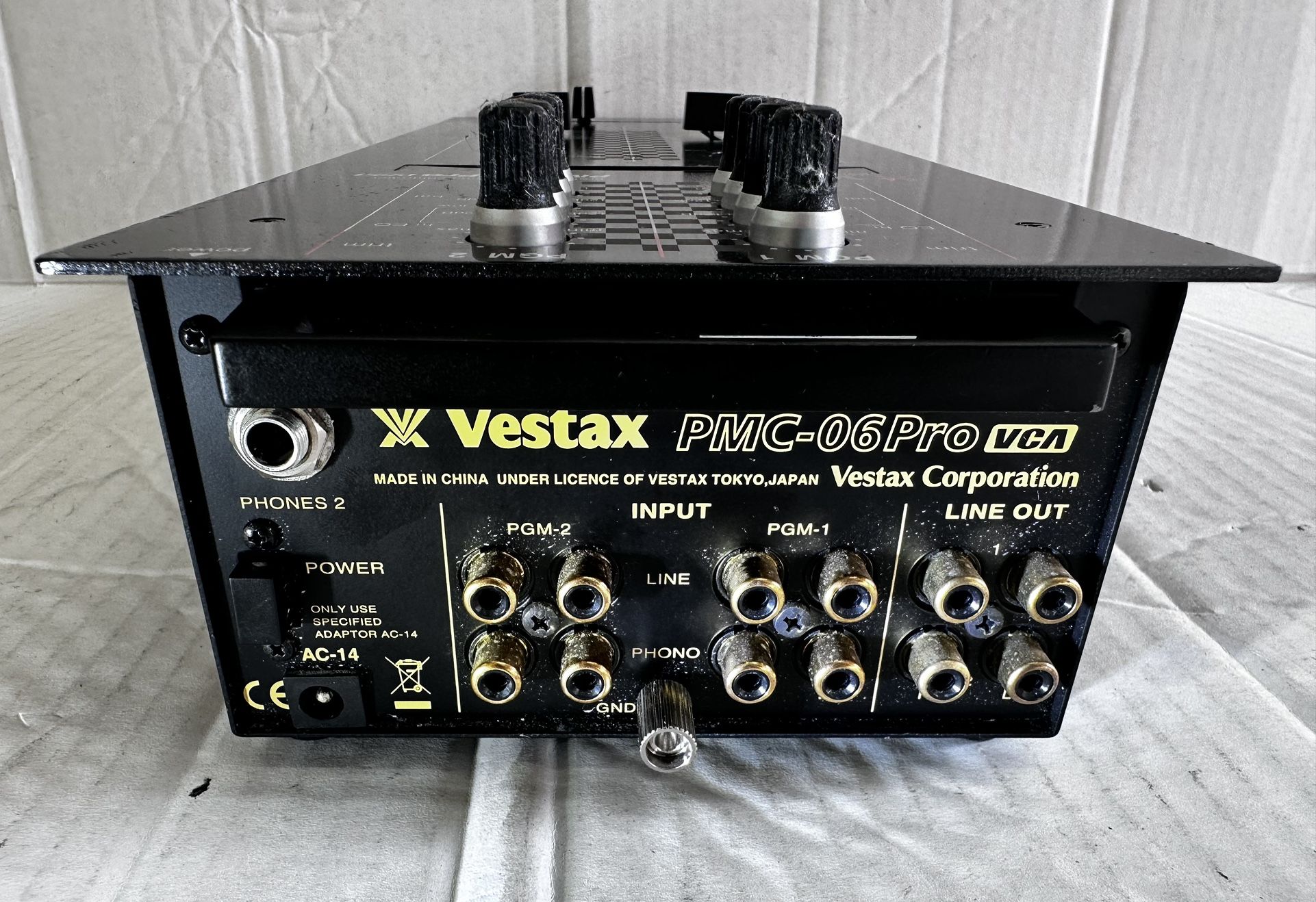 Vestax PMC-06 Pro VCA Black 2ch DJ Mixer Audio Mixing Controller