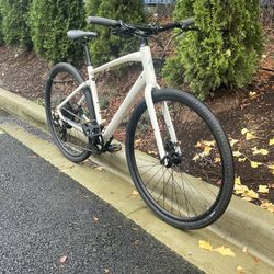 2025 specialized sirrus and it’s Medium size 5’6 to 5’11.