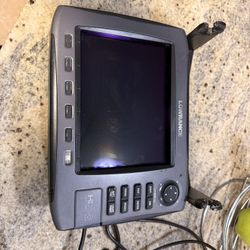 Lowrance HDS 8