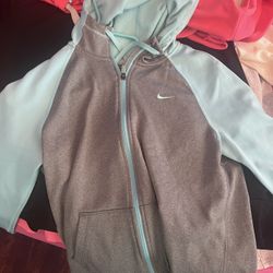 Women’s Nike Therma Fit 