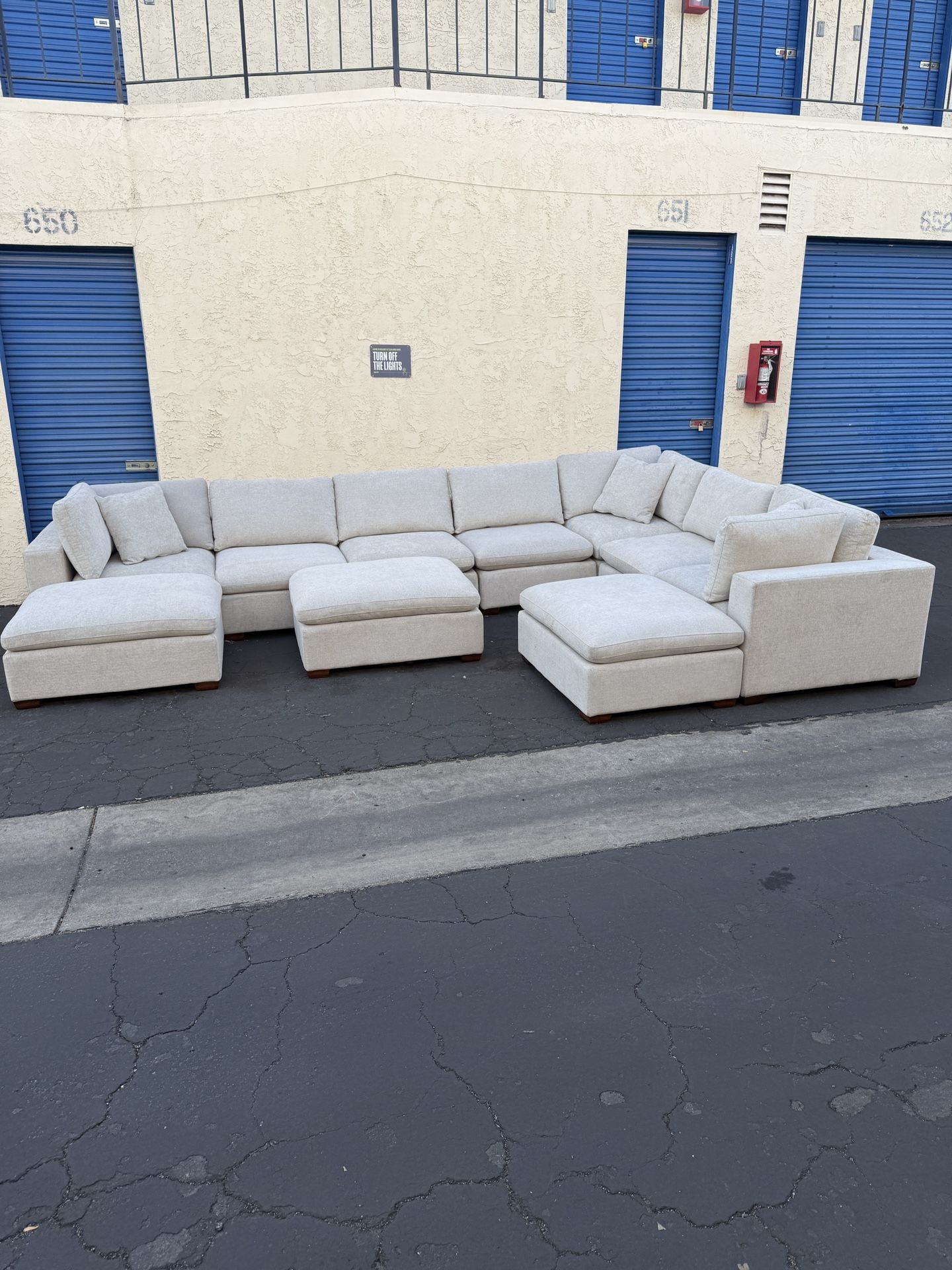  Thomasville Lowell 10-Piece Modular Sectional 