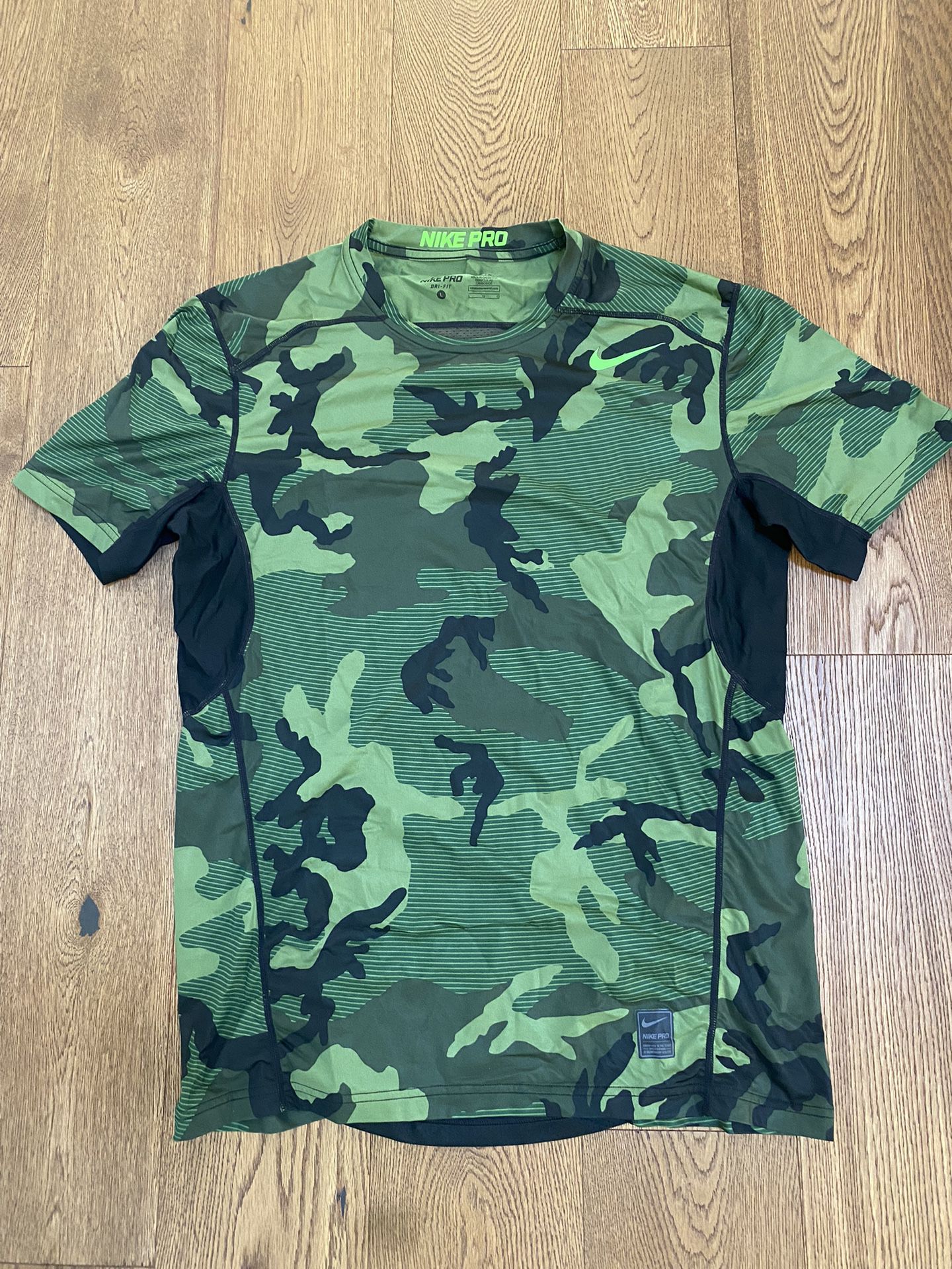 Nike Pro Combat Dri Fit Shirt 