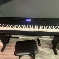 Piano Yamaha DGX 660 Portable With Bench And Pedal