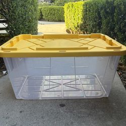Plastic Storage Containers 
