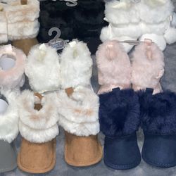 Adorable Baby Boots W/ Fur🌸