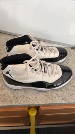 Air Jordan 11 Retro Concord Sneakers