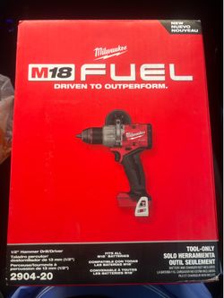 Milwaukee M18 FUEL 1/2” Hammer Drill/Driver 2904-20 + Batería M18 REDLITHIUM XC 5.0 – Nuevo