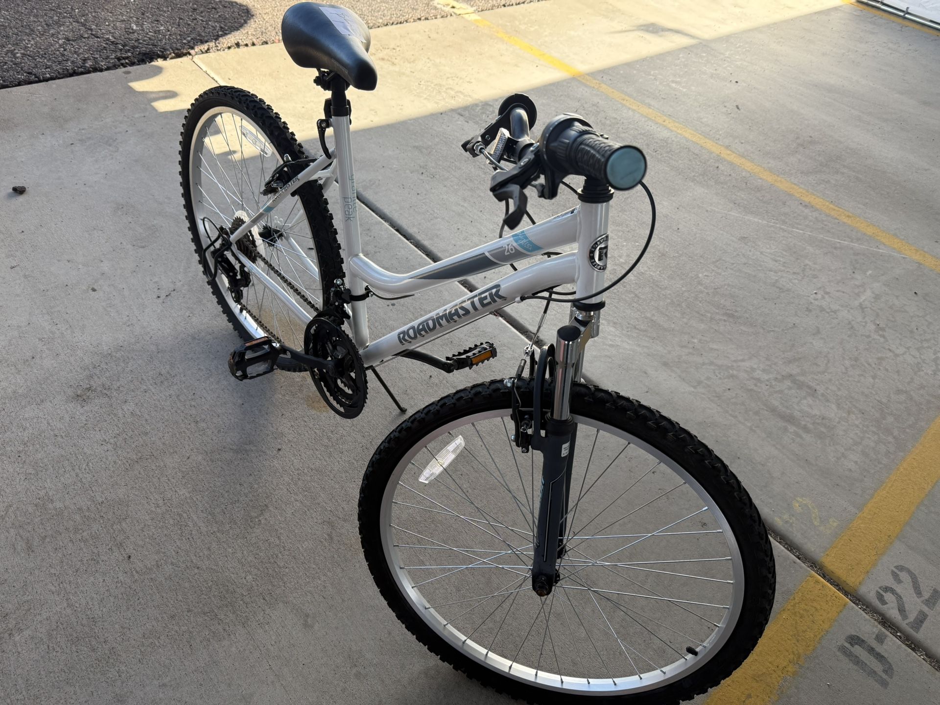 As Is - Roadmaster 26” Granite Peak Bike