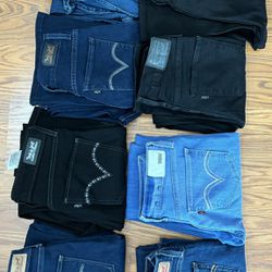Levi’s Jeans For Women 