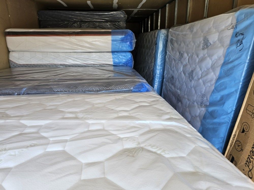 Saturday Mattress Sale Twin Single Full Double Queen Frame King Bed California King XL Twin Mattresses
