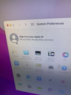 2018 MacBook Pro Touchbar as is bad screen unlocked