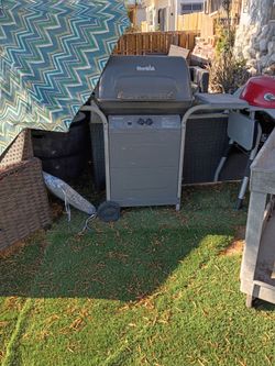 Charbroil Gas Propane Grill