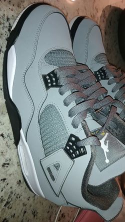 Jordan 4 (cool grey) Size 15