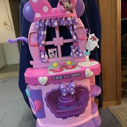 Minnie Mouse Kitchen