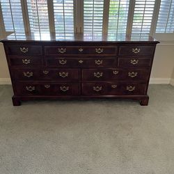 CHIPPENDALE STYLE MAHOGANY KING SIZE BED HEADBOARD