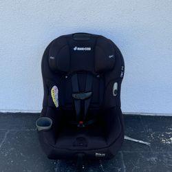MAXI COSÍ CONVERTIBLE CAR Seat