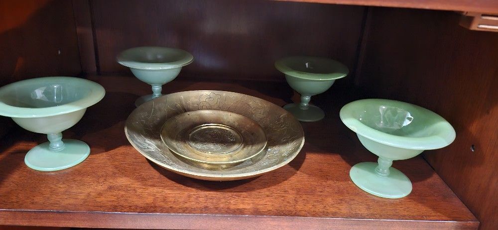 Chinese Antique Brass Dish With Jade 
