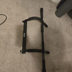 Pull Up Bar