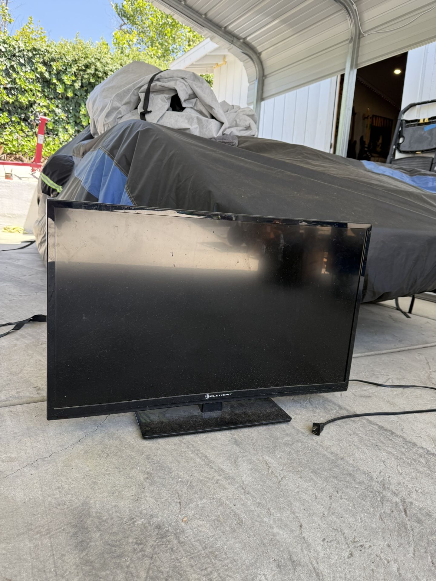 Element 32 Inch Tv