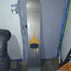 BURTON SNOWBOARD