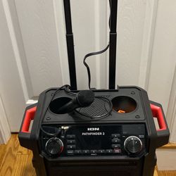 Ion Pathfinder 2 Speaker with wired mic Great Condition 