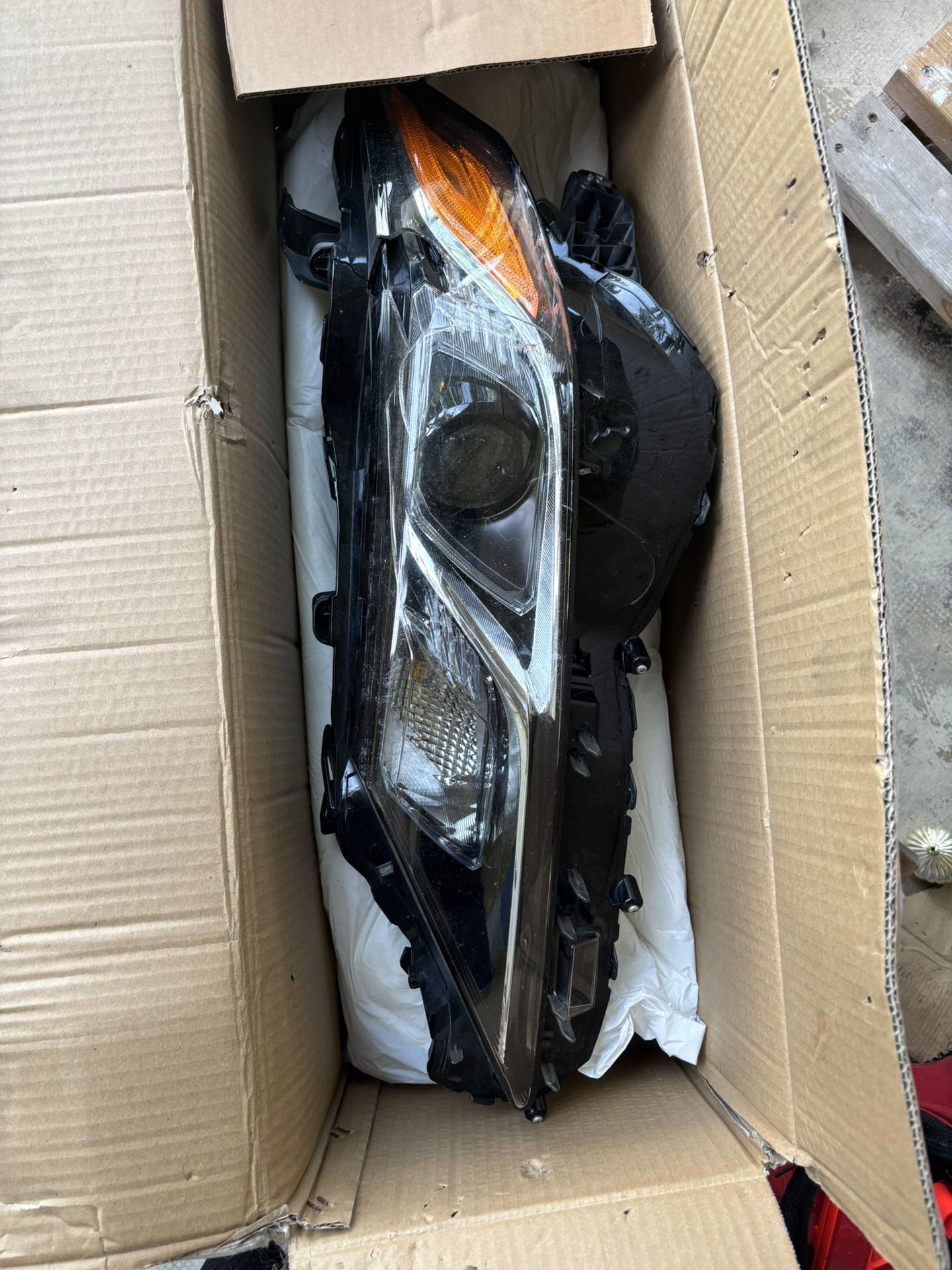 Camry Headlight(driver)