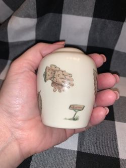 Vintage Pfaltzgraff “Naturewood” Salt Shaker