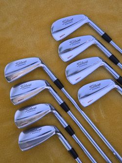 Titleist 690MB irons (3-PW)