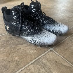 Under Armour Spotlight Clone MC Football Cleats
