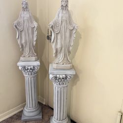 4 Pieces Heavy Set of 2 Resin 30”H Columns With 2 Resin 24” H Madonna Statue Pickup Gaithersburg Md20877 Column 30 Pound Each Statue 10 Pound Each 