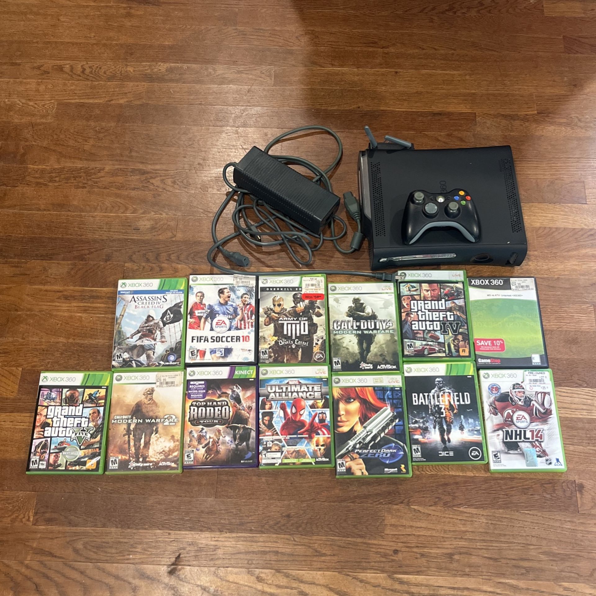 Xbox 360 w/120GB HDD, Controller & Games