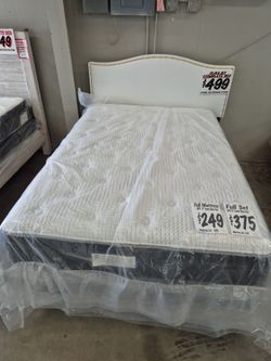Complete full bed new