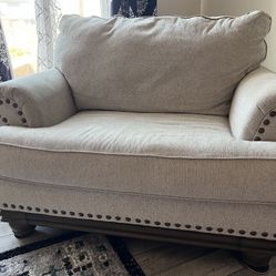 Sofa Chair : Smoke Free Pet Free Home