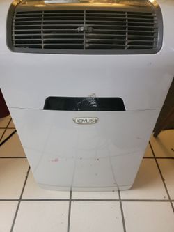 IDYLIS A/C. AIR CONDITIONER. IN GOOD CONDITION. WORKS GOOD. $200 OBO